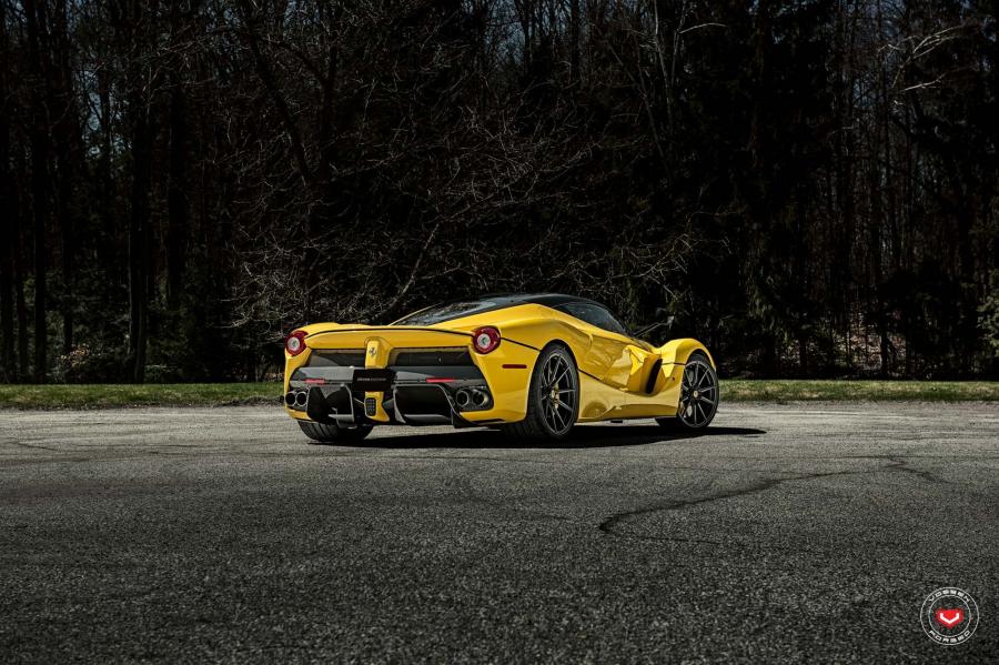  Ferrari LaFerrari on Vossen Wheels (M-X2) 2018 года  (фото 19 из 21)